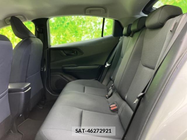 Toyota PRIUS 2023-04 8878319-6