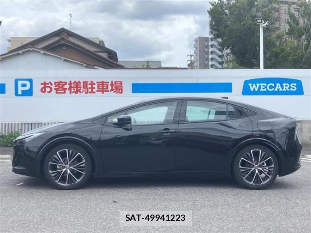 Toyota PRIUS 2023-07 8878389-1