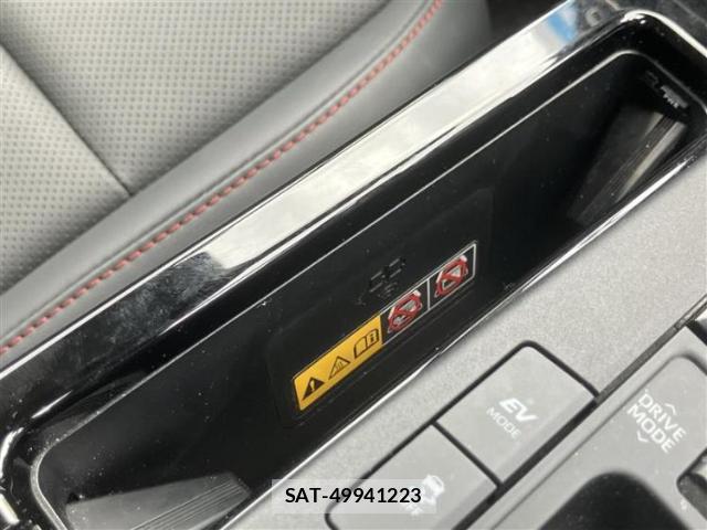 Toyota PRIUS 2023-07 8878389-15