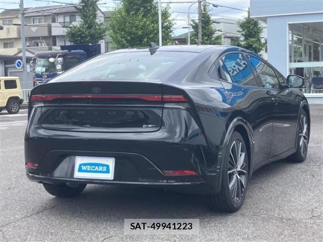 Toyota PRIUS 2023-07 8878389-2