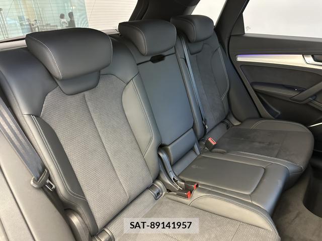 Audi Q5 2024-06 8877550-4