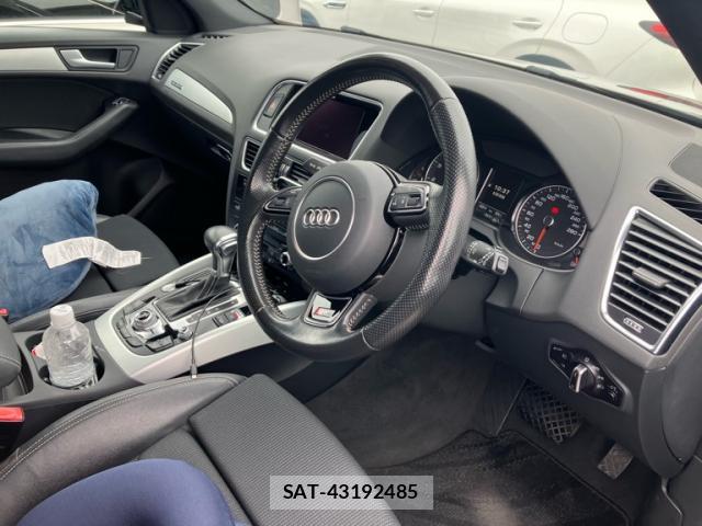 Audi Q5 2016-01 8877882-11