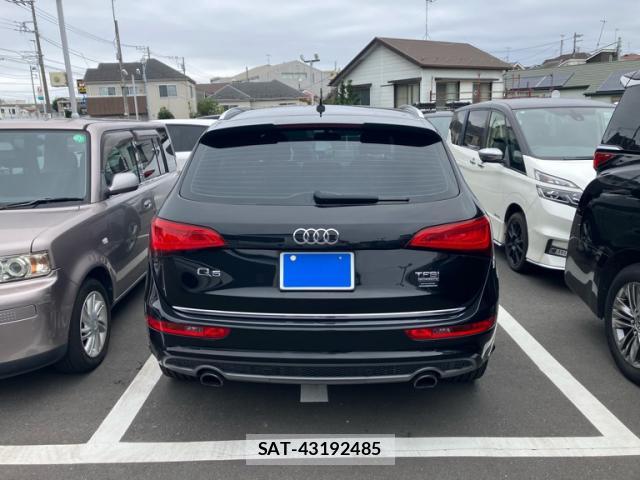 Audi Q5 2016-01 8877882-2