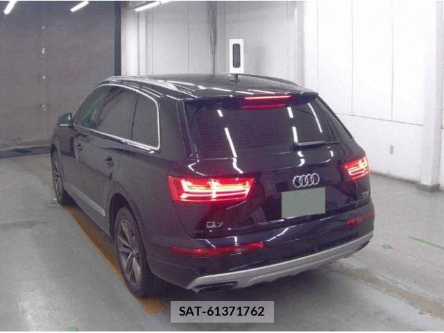 Audi Q7 2018-02 8877845-1