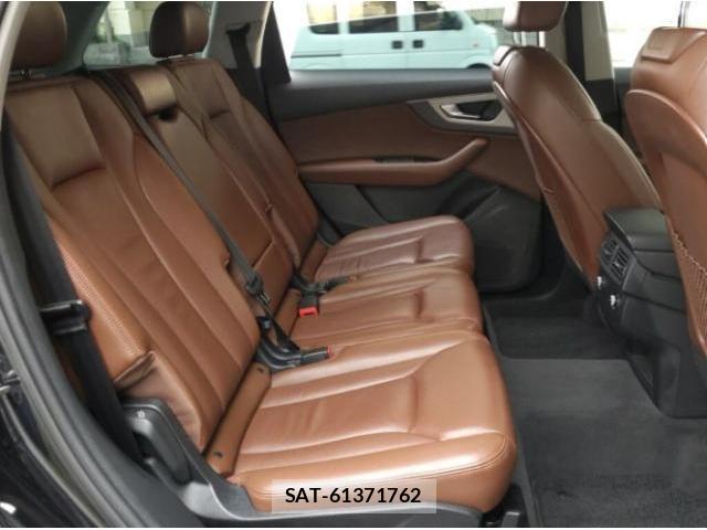 Audi Q7 2018-02 8877845-5