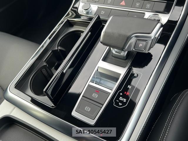 Audi Q8 2025-08 8877553-12