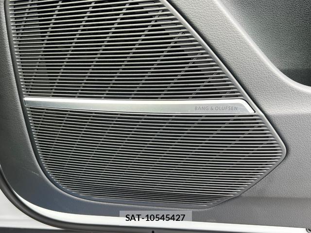 Audi Q8 2025-08 8877553-8