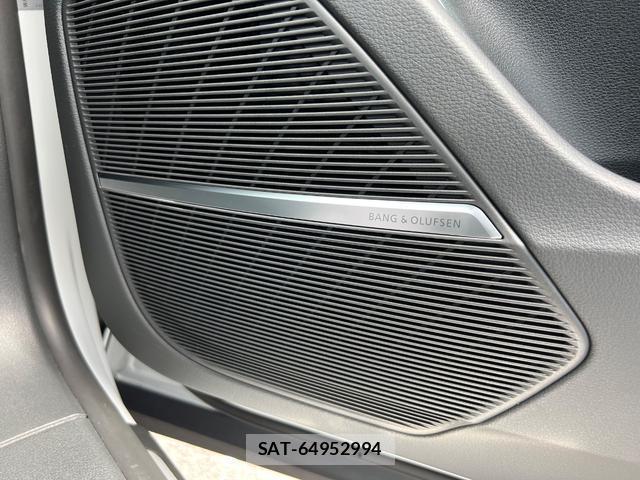 Audi Q8 2026-06 8877556-8