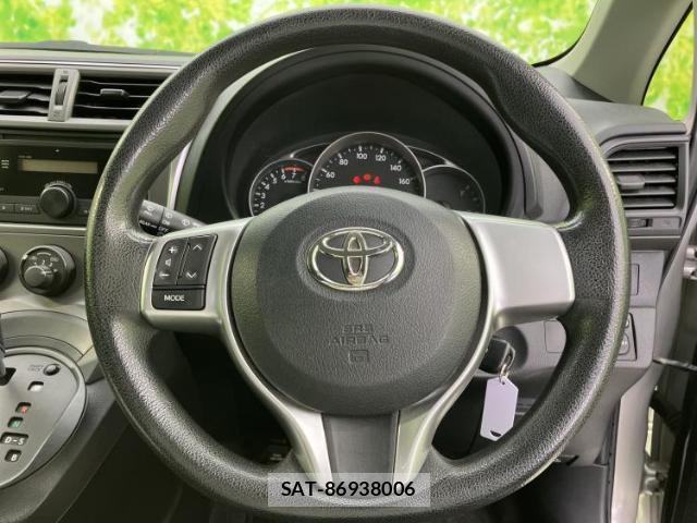 Toyota RACTIS 2013-09 8877050-10