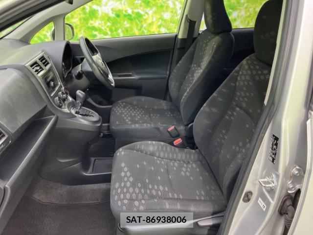 Toyota RACTIS 2013-09 8877050-5