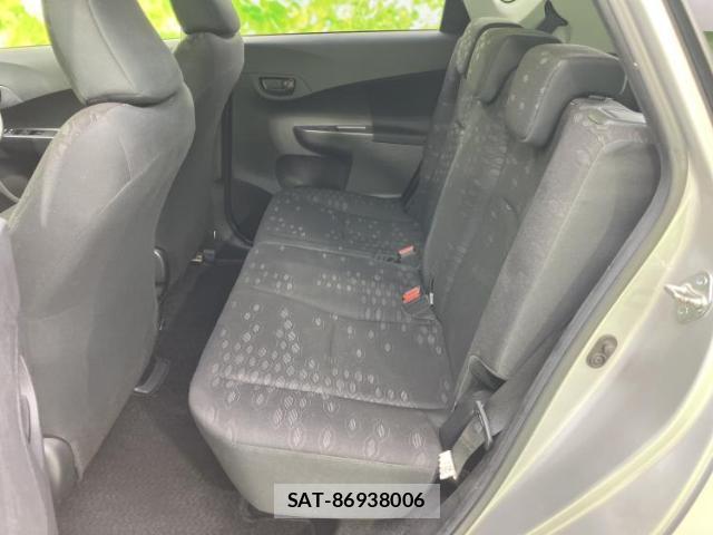 Toyota RACTIS 2013-09 8877050-6