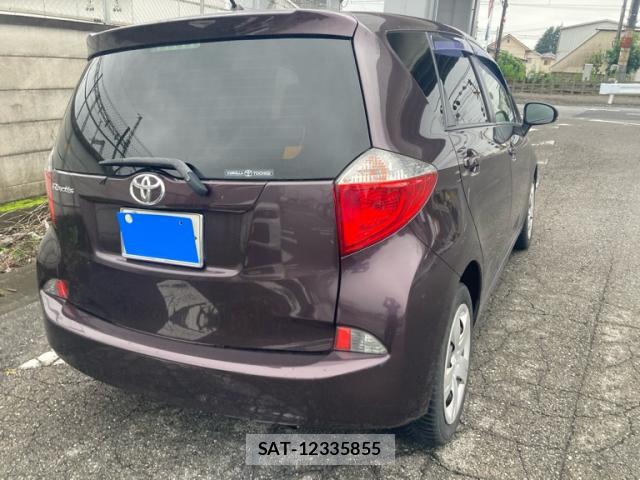 Toyota RACTIS 2013-10 8877905-1