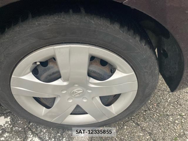 Toyota RACTIS 2013-10 8877905-11