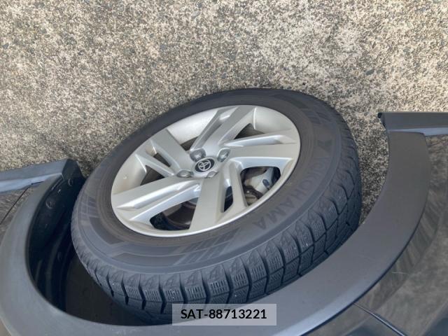 Toyota RAIZE 2021-10 8877833-12