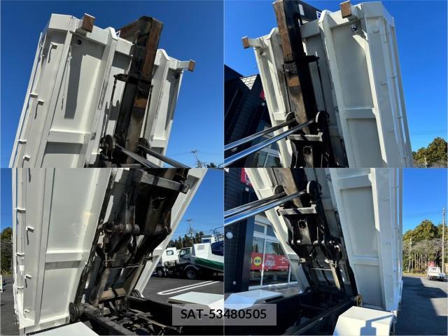 Hino RANGER PRO 2005-10 8876813-6