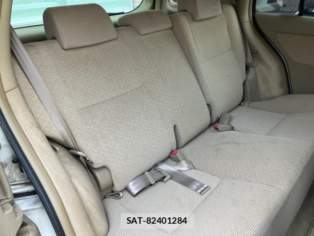 Toyota RAUM 2006-01 8876429-11