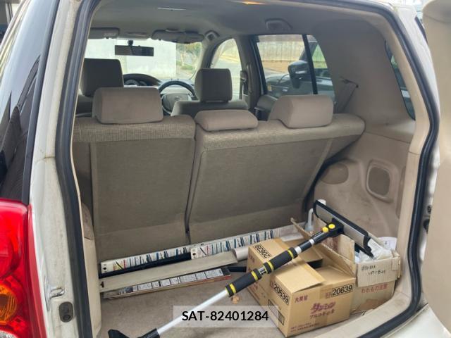 Toyota RAUM 2006-01 8876429-14