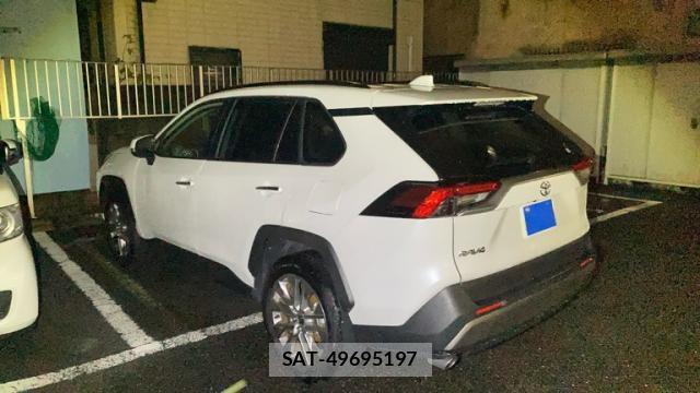 Toyota RAV4 2024-12 8876002-2