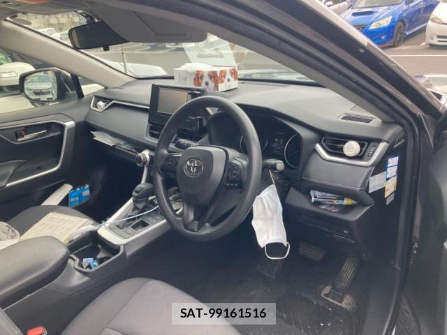 Toyota RAV4 2020-02 8876076-9