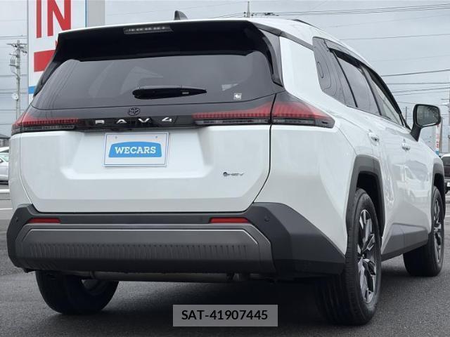 Toyota RAV4 2026-04 8876107-2