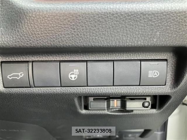 Toyota RAV4 2021-02 8876112-15