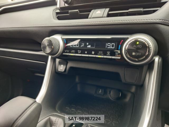 Toyota RAV4 2020-09 8876116-19