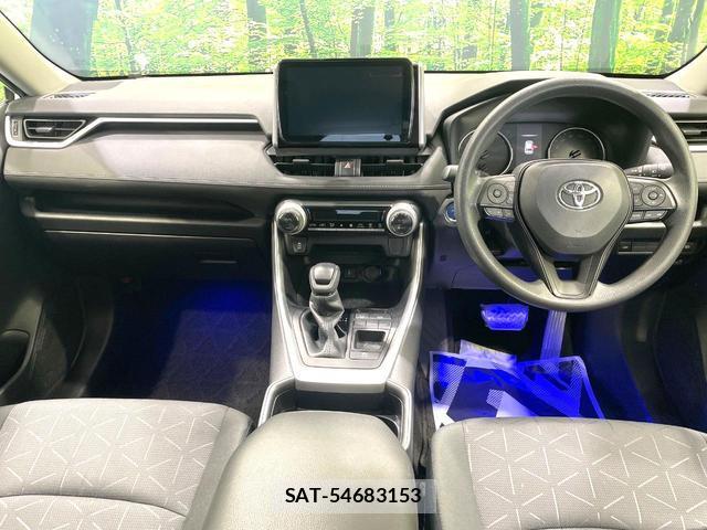 Toyota RAV4 2021-08 8877216-1
