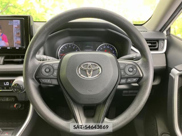 Toyota RAV4 2019-08 8877335-14