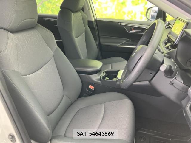 Toyota RAV4 2019-08 8877335-3