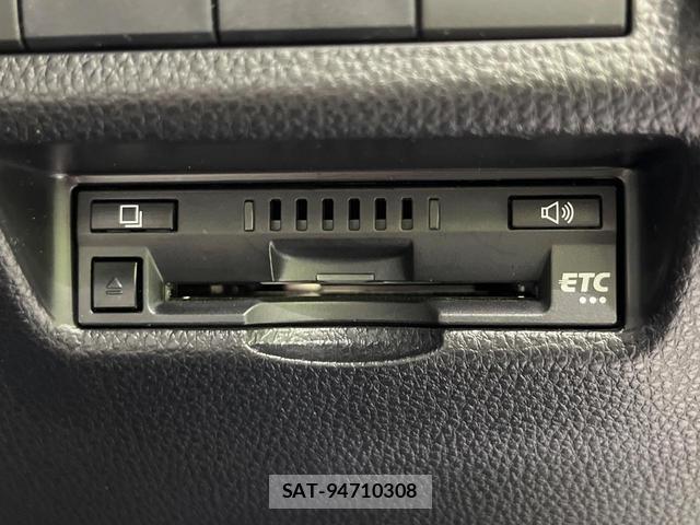 Toyota RAV4 2020-11 8877385-6
