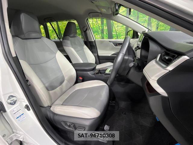 Toyota RAV4 2020-11 8877385-8