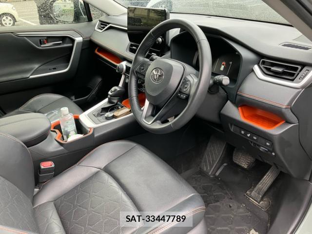 Toyota RAV4 2023-01 8877626-14