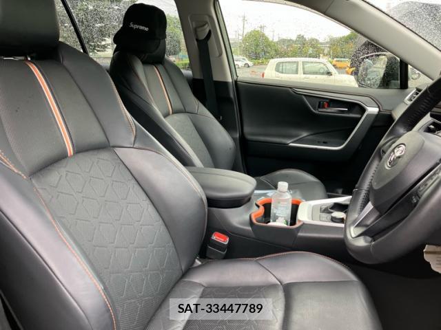 Toyota RAV4 2023-01 8877626-15