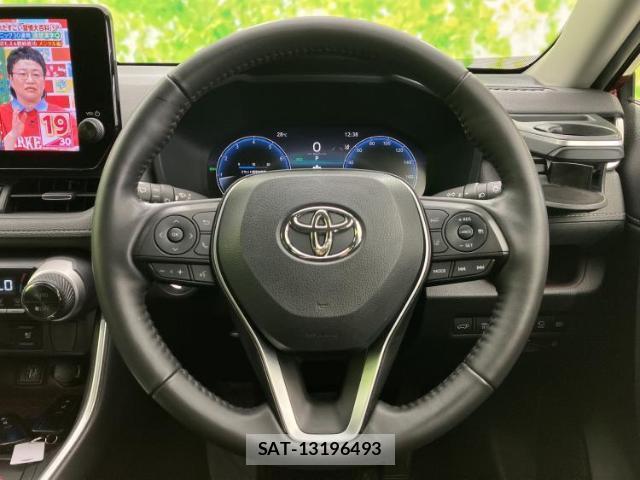 Toyota RAV4 2022-10 8878173-14