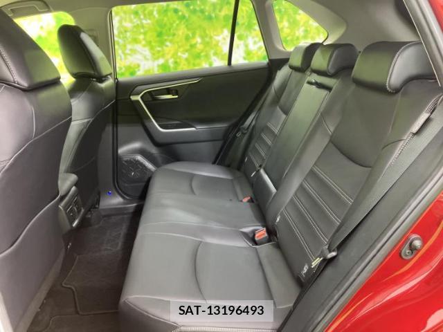 Toyota RAV4 2022-10 8878173-6