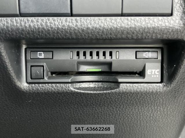 Toyota RAV4 2021-05 8878199-17