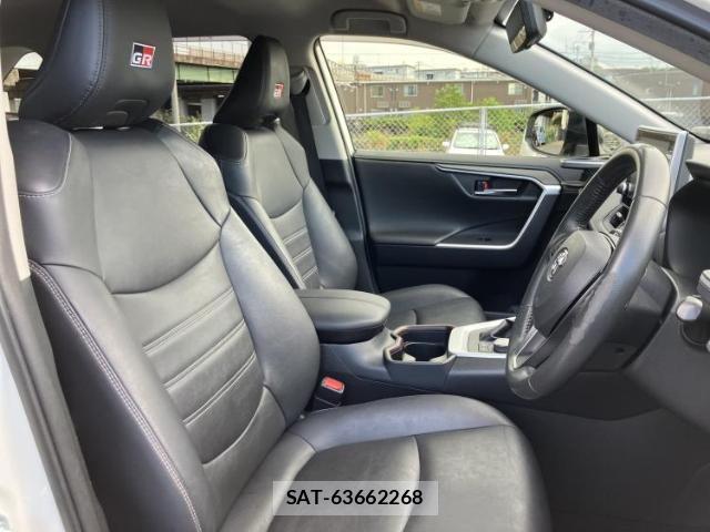 Toyota RAV4 2021-05 8878199-3