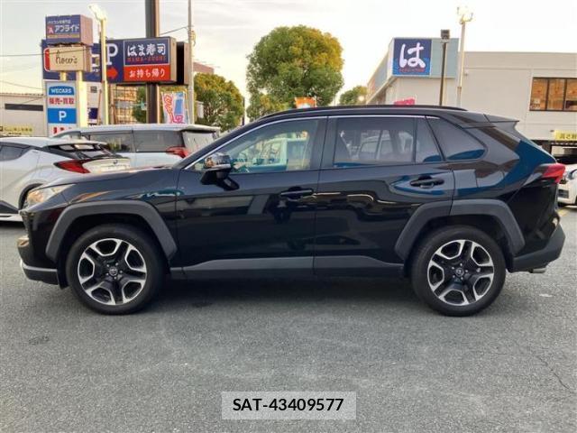 Toyota RAV4 2019-06 8878266-1