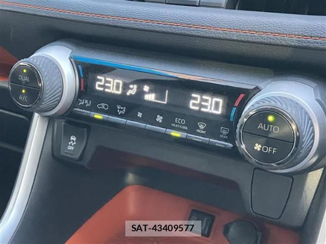 Toyota RAV4 2019-06 8878266-11