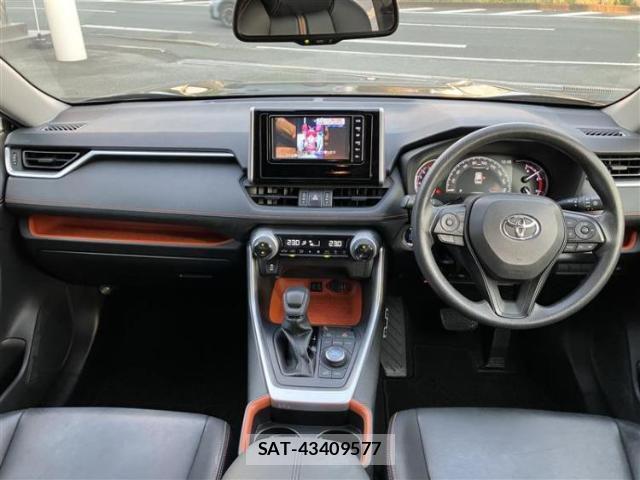 Toyota RAV4 2019-06 8878266-3
