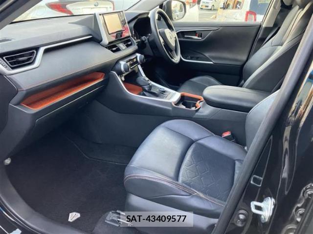 Toyota RAV4 2019-06 8878266-5