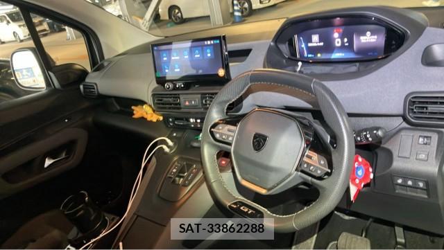 Peugeot Rifter 2025-04 8877169-2