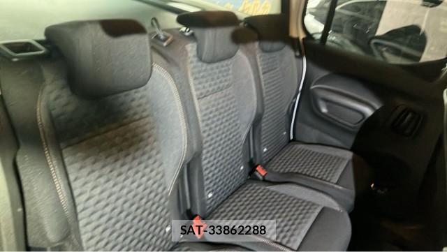 Peugeot Rifter 2025-04 8877169-6