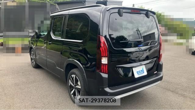 Peugeot Rifter 2025-04 8877177-13