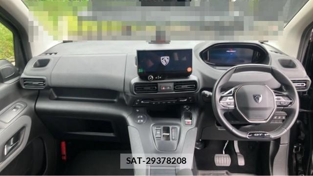Peugeot Rifter 2025-04 8877177-2