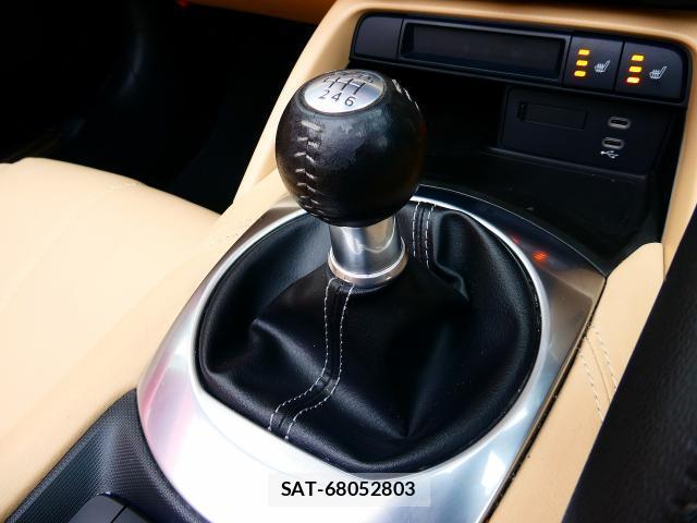 Mazda ROADSTER 2024-07 8877616-17