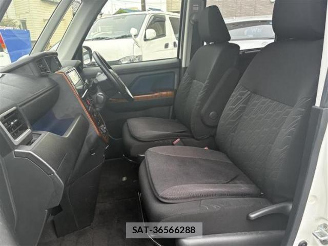 Toyota ROOMY 2019-09 8876113-5
