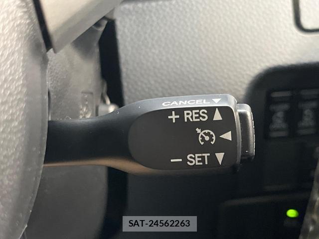 Toyota ROOMY 2020-04 8876190-6