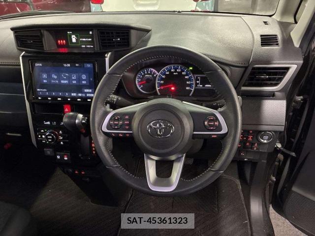 Toyota ROOMY 2022-03 8876204-2