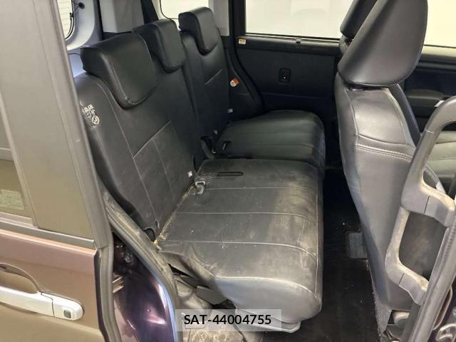 Toyota ROOMY 2023-08 8876207-6